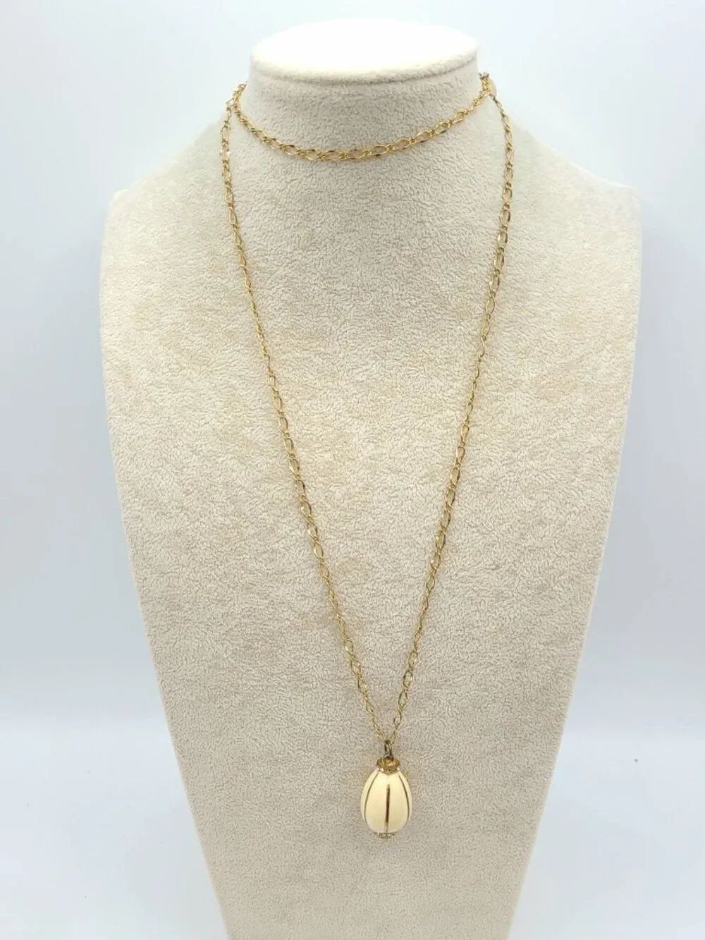 J Crew Crew Enamel Egg with Gold Tone Necklace